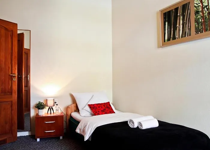 Cieszynski Centrum מלון 3*