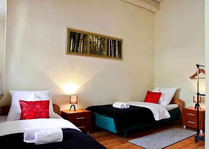 Cieszynski Centrum מלון 3*